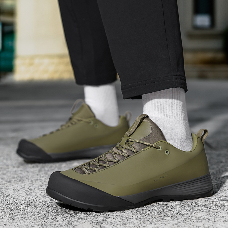 Fashion Hiking Shoes Men Luxur - Mens Fashion Urban ulasan dan harga